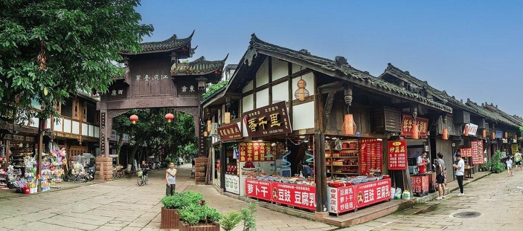 东北小伙唱歌都有东北口音,猜歌名绞尽脑汁,笑翻全场